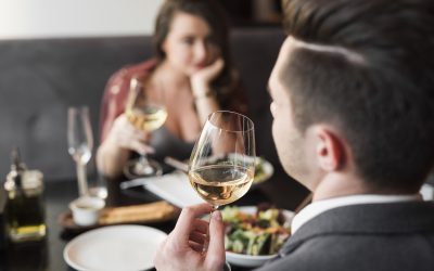 N’engagez personne tant que vous ne l’avez pas invité à déjeuner ! (Extrait)